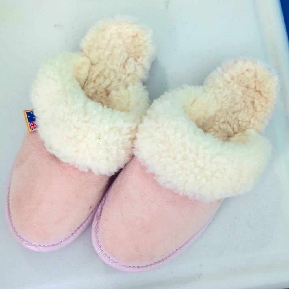 Aussie Ugg's - image 1